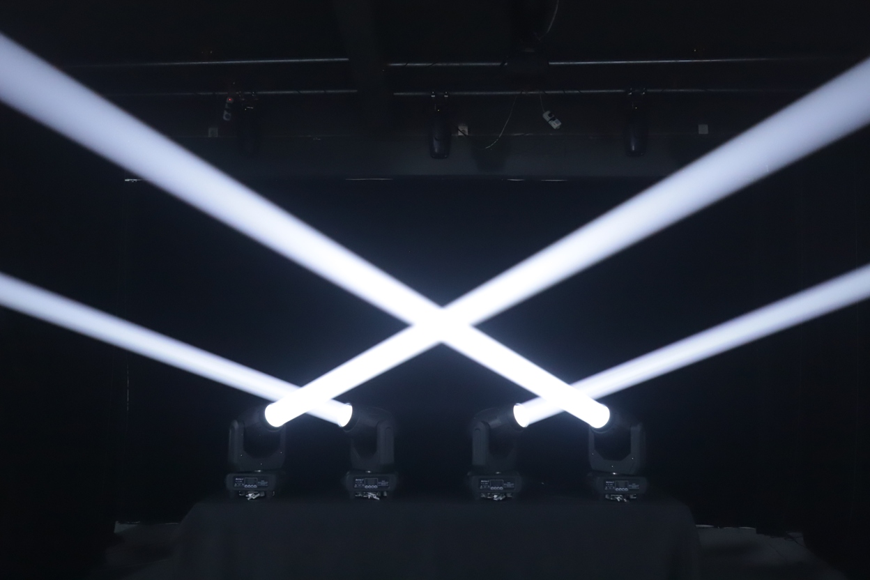 LED Moving Head:Very bright LED beam, 275W White LED
